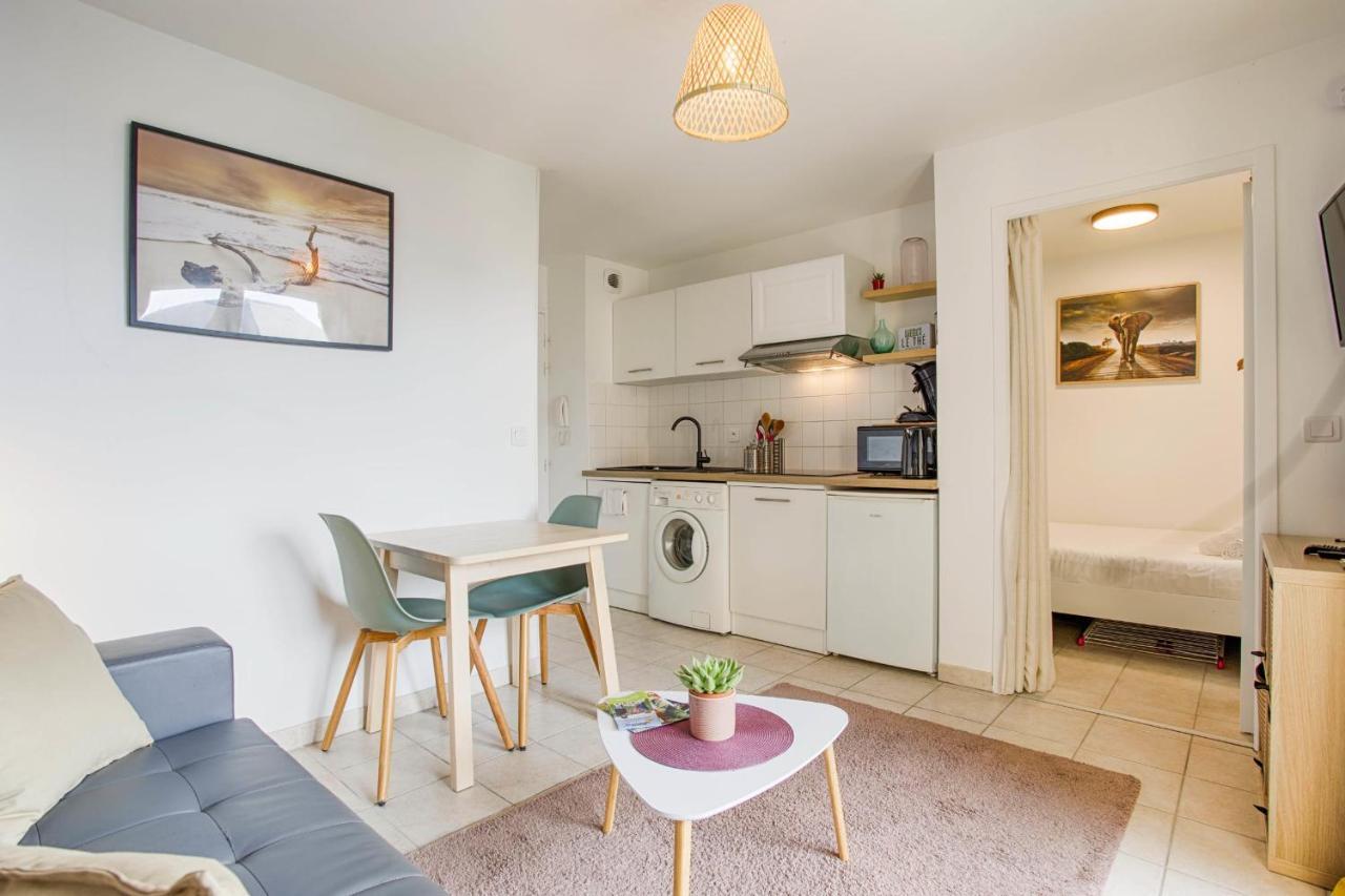 Апартаменты Cosy Flat At 100M From The Beach And Parking Уистреам Экстерьер фото